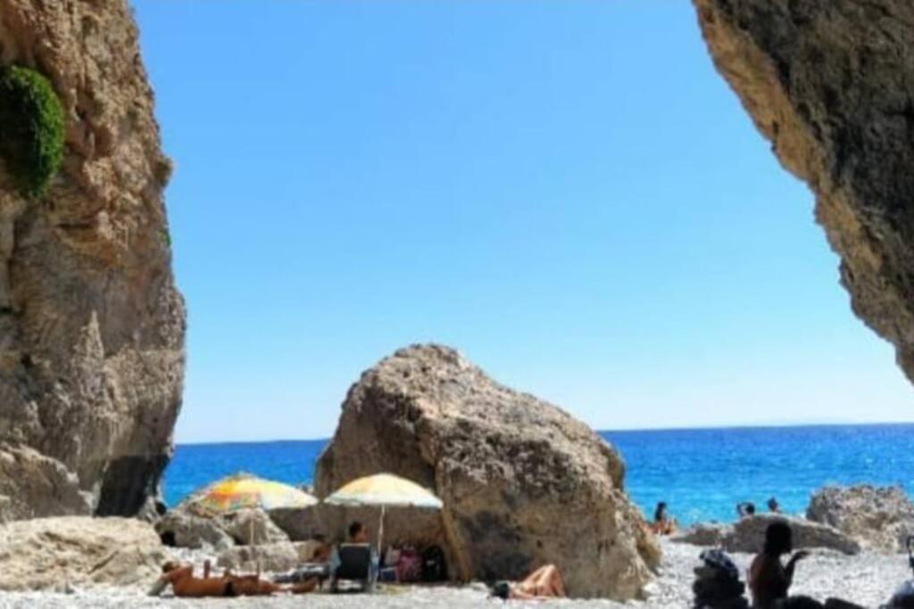 Traditional Villa With Pool In Sfakia Imbros Exterior photo