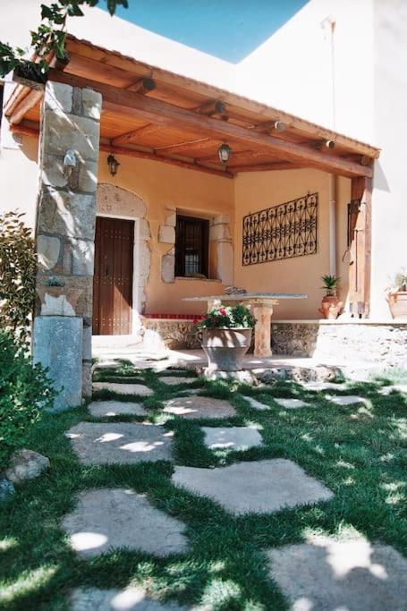 Traditional Villa With Pool In Sfakia Imbros Exterior photo